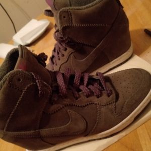 Pre owned GREEN SUEDE DUNK SKY 528899-2